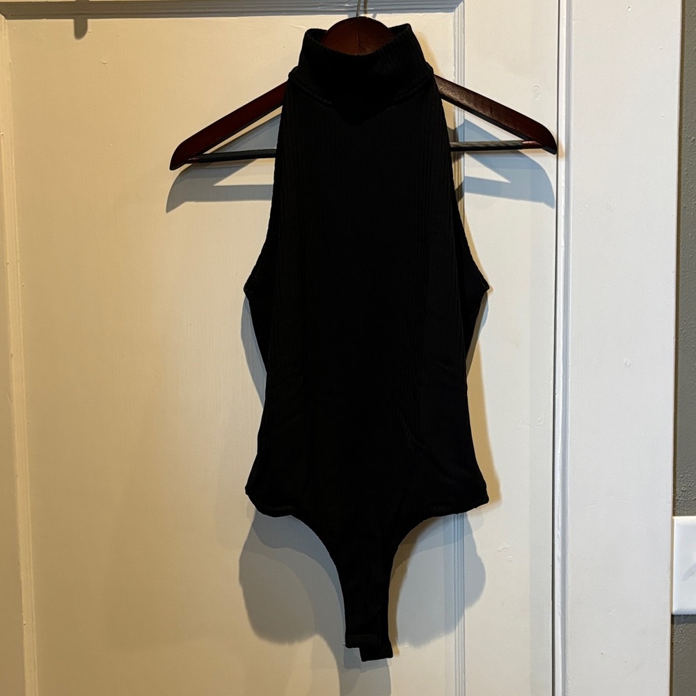 Elegant Black Sleeveless Victoria Sport Bodysuit